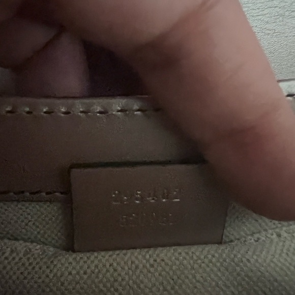 Gucci
Emily Chain 295402 Gg Shine - Picture 9 of 11